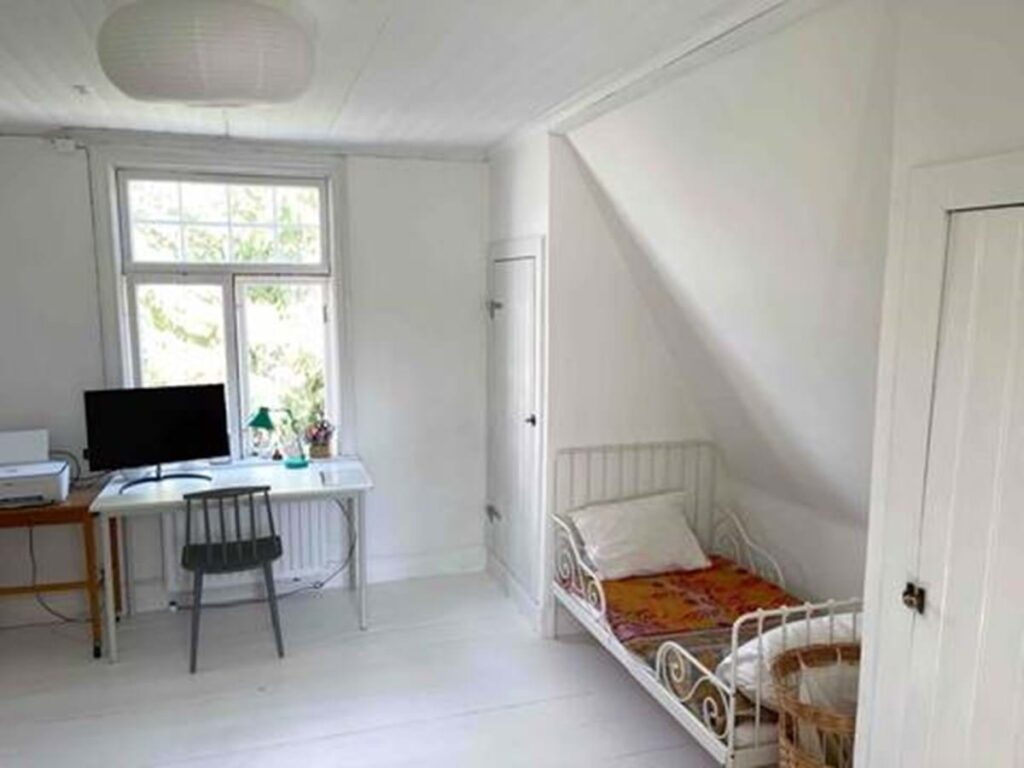 bergshamravagen-norrtalje-work-room