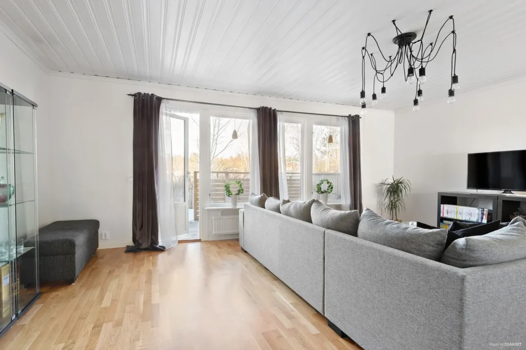 https___homeq-media-live.s3.amazonaws.com_2880_apartment_images_4f61fd65b0c2473eb7b389d57c97779f