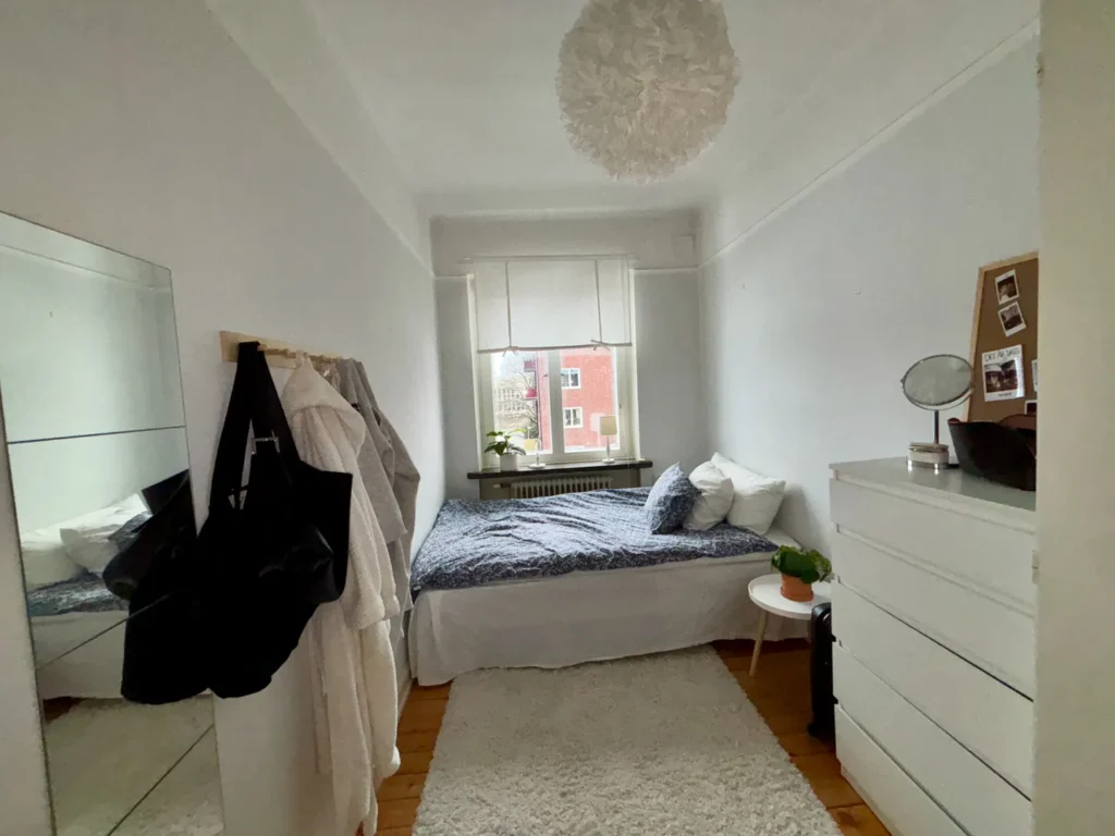https___homeq-media-live.s3.amazonaws.com_apartment_images_4c8a3d4b592d4c2997b7340666f8deb1