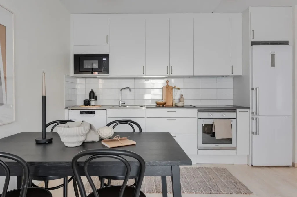 https___homeq-media-live.s3.amazonaws.com_apartment_images_c6adec3e13584b53b115726405d5d4ee