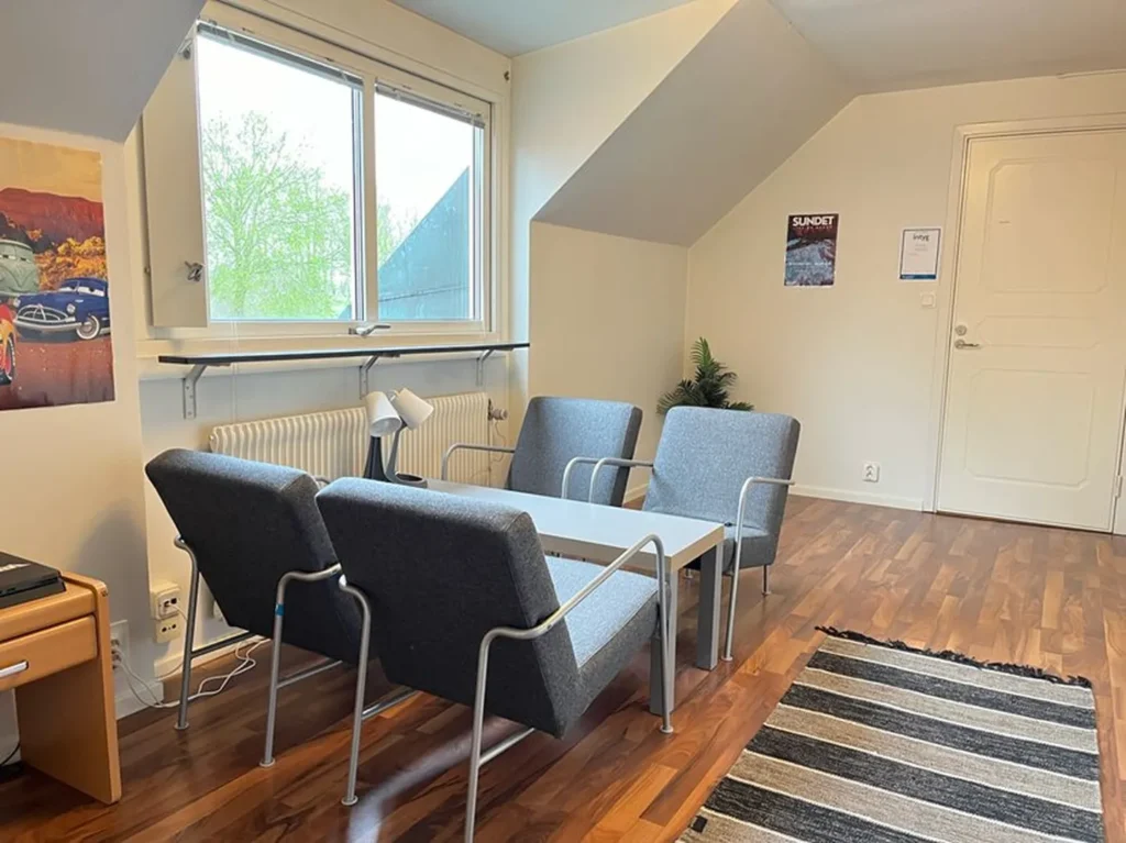 https___www.homerental.se_remote.axd_s3-eu-west-1.amazonaws.com_bb-web-hr-media_13930_6ff6642b-5812-4a4d-8d02-572d742b8618